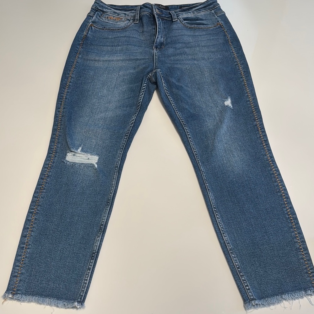 Judy Blue boyfriend fit Classic Blue Distressed Women Jeans